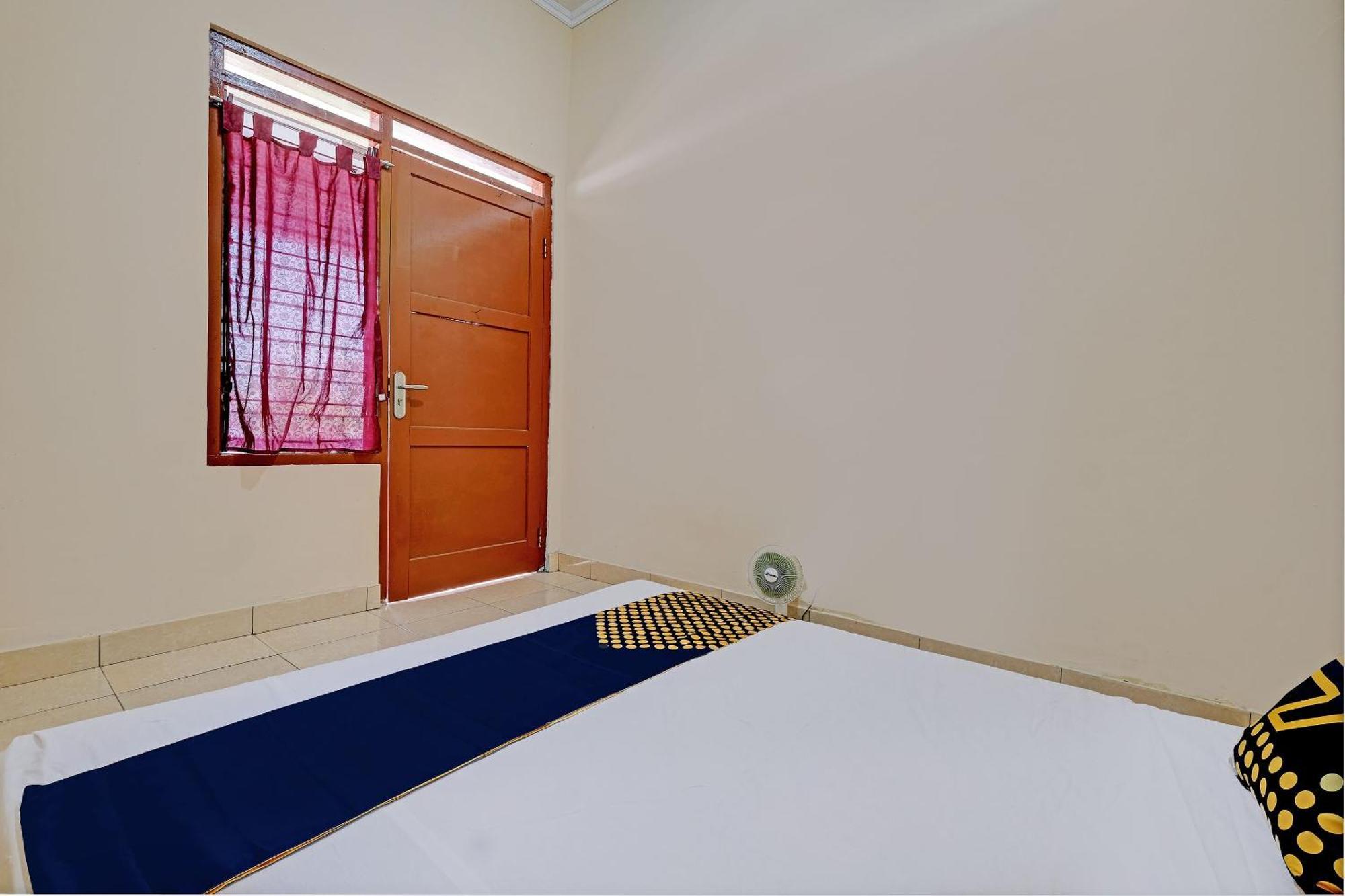 Spot On 92934 Nusantara Syariah Джокьякарта Экстерьер фото